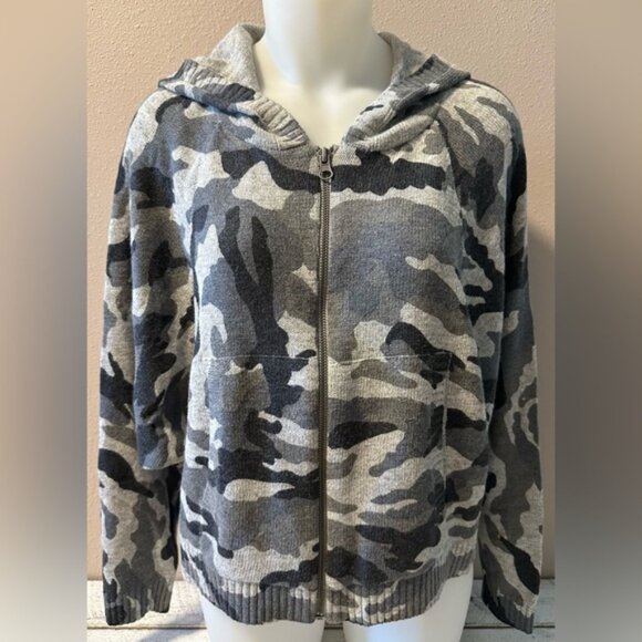 Chaser Full-Zip Cropped Camo Sweater with Hood - NWT - Picture 1 of 7